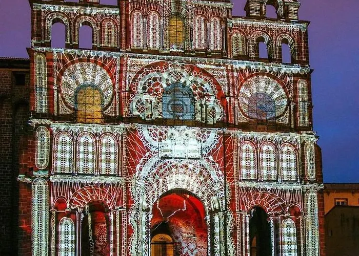 Le Raphael Centre Historique *